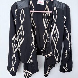 Moon Black and Cream Aztec Open Cardigan shirt size Small black shoulder patches
